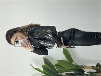 Varaklı Saç Örgü Siyah Kısa Kazak