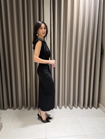 Vatkalı Güneş Elbise SİYAH