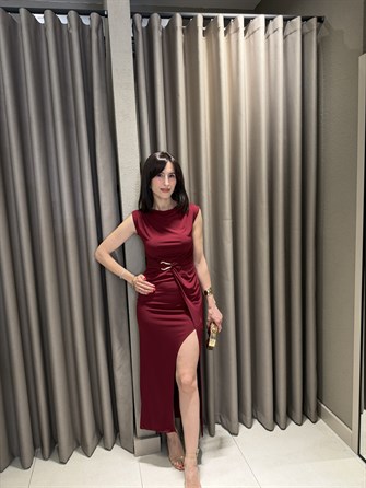 Yırtmaç Detay Beli Tokalı Elbise BORDO