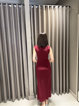 Yırtmaç Detay Beli Tokalı Elbise BORDO