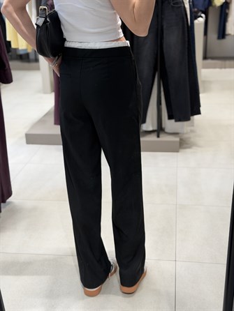 Zr Model Beli Lastikli Pantolon SİYAH