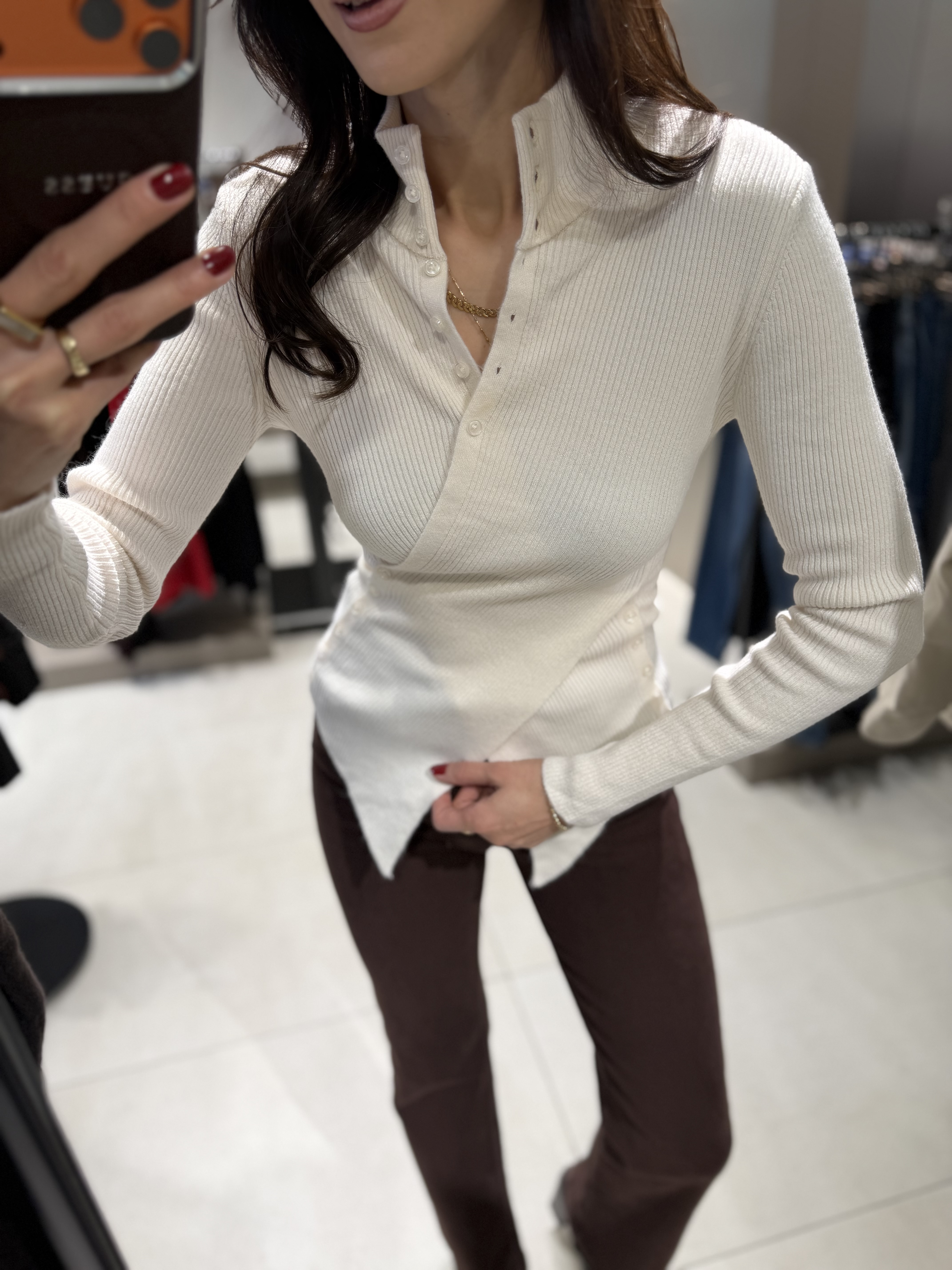 ÇAPRAZ DÜĞMELİ TRİKO EKRU