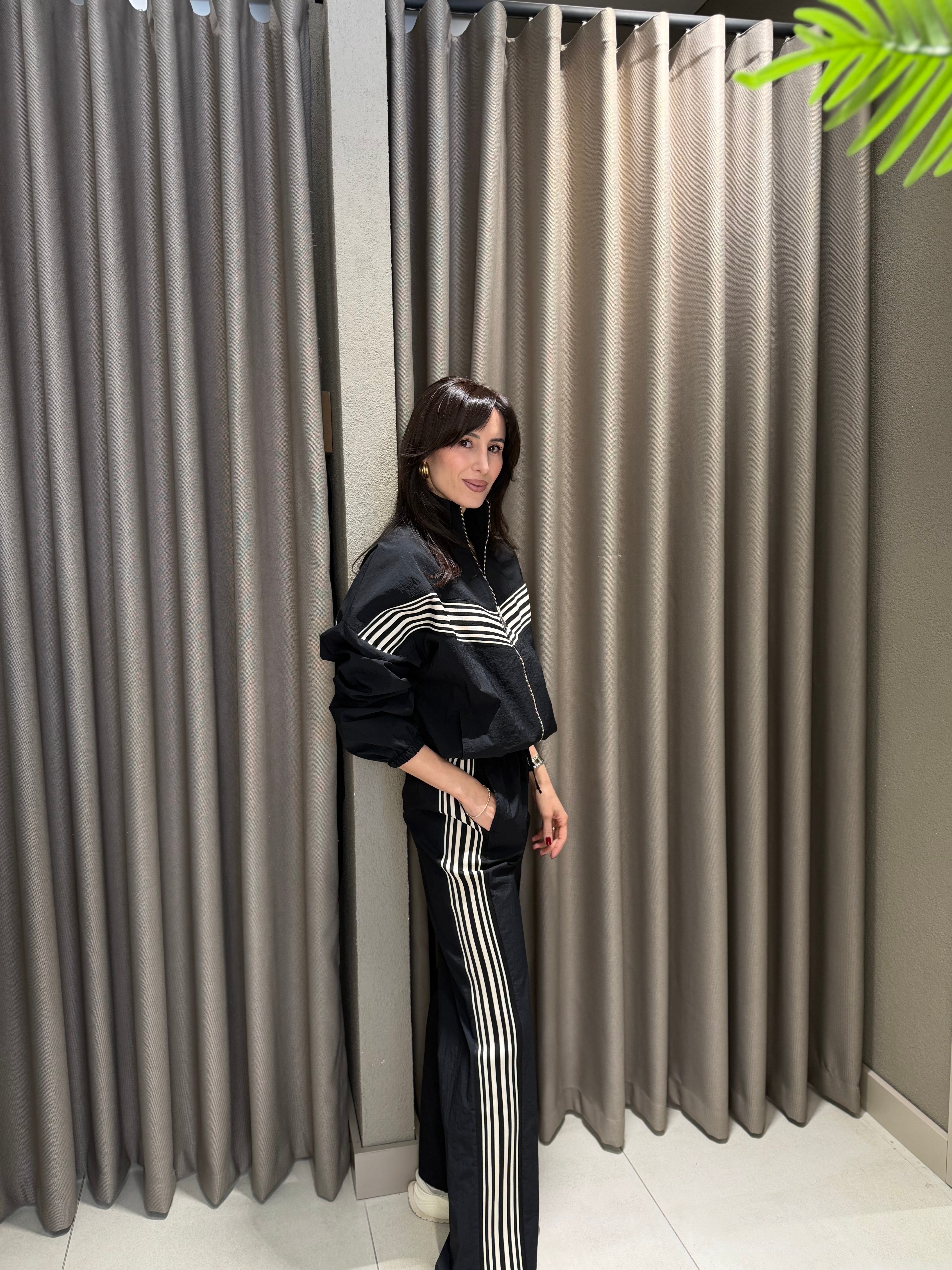 ÇİZGİLİ PARAŞÜT EŞOFMAN TAKIMI SİYAH