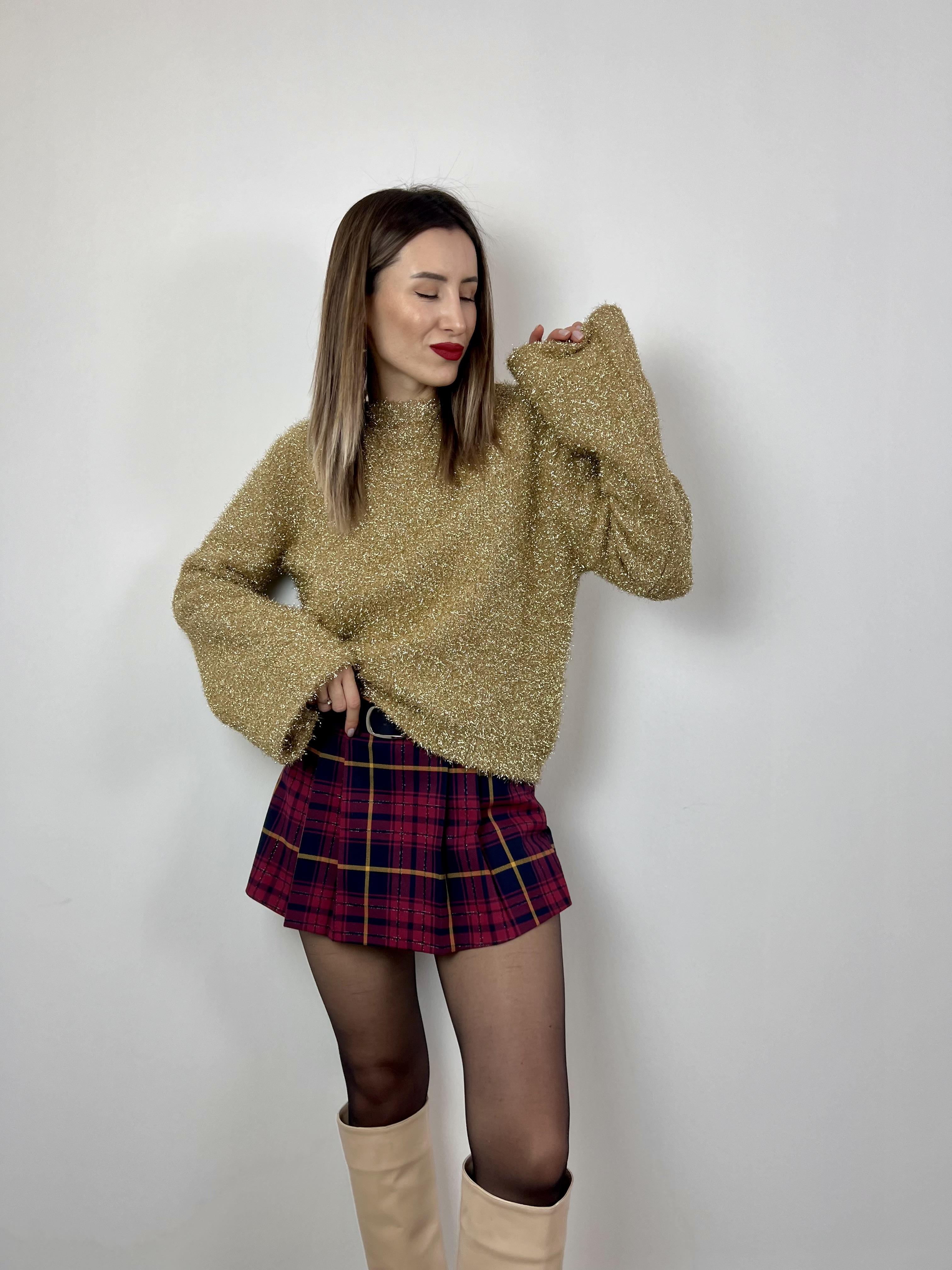 DİLVİN SİMLİ SIRT DEKOLTELİ KAZAK