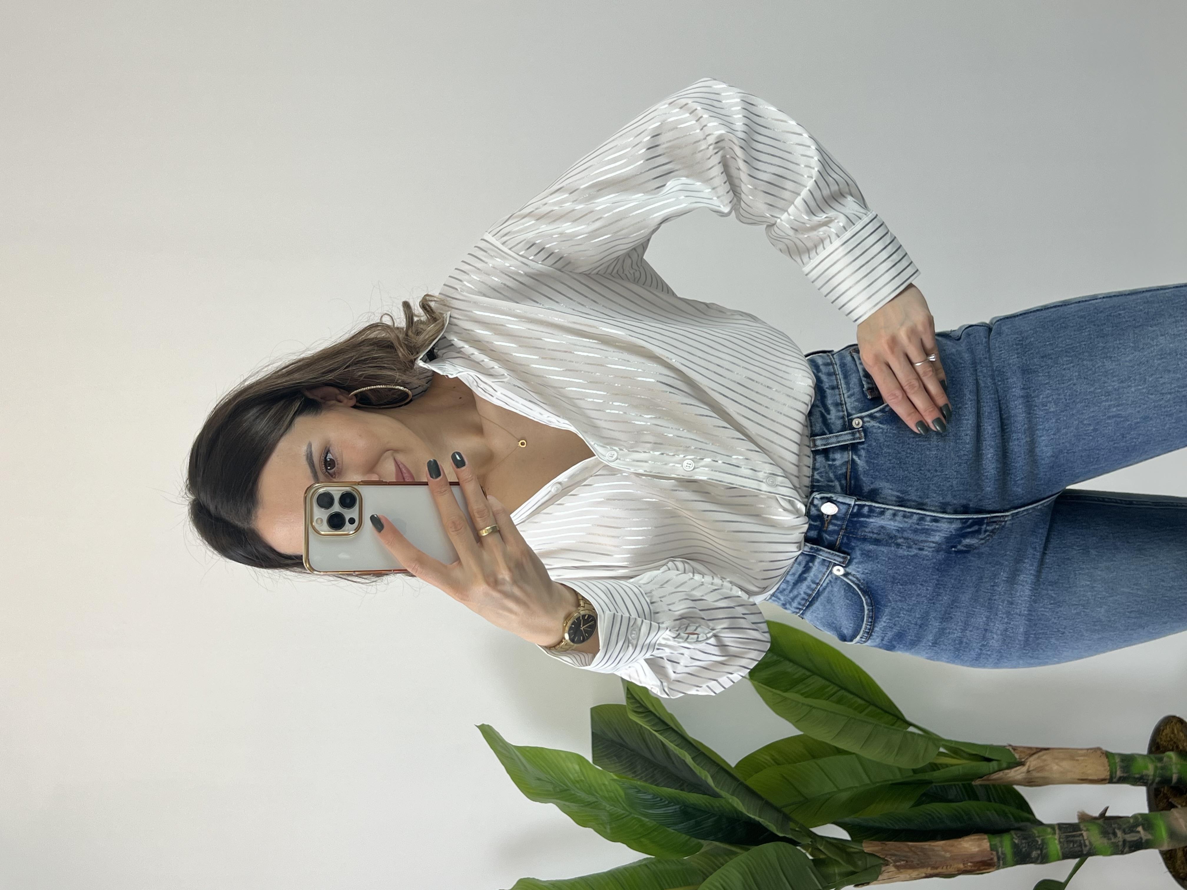 Gümüş Çizgili Beyaz Gömlek