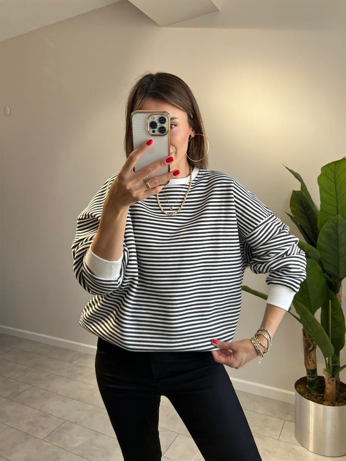 İÇİ ŞARDONLU ÇİZGİLİ OWERSİZE SWEAT