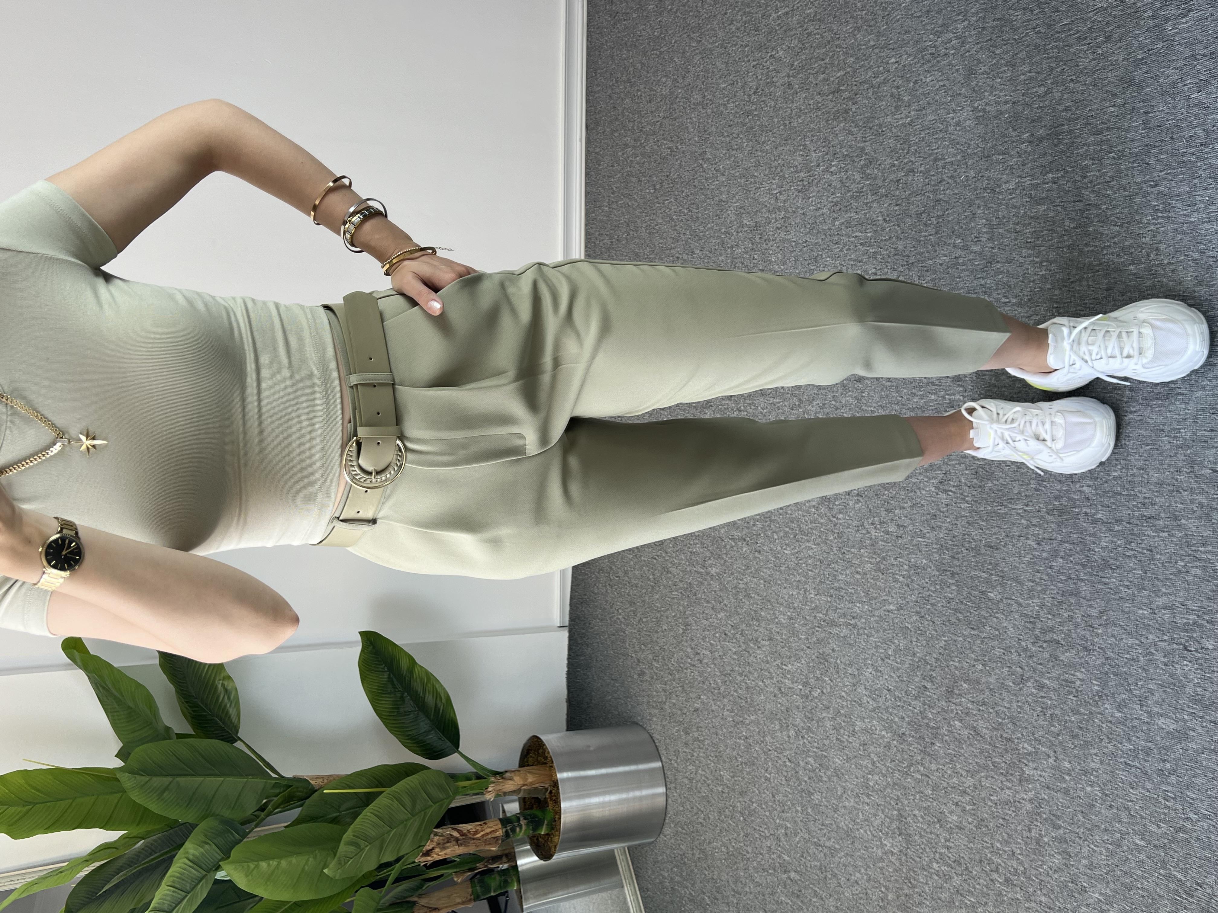 Kemerli Mint Yeşil Havuç Kumaş Pantolon