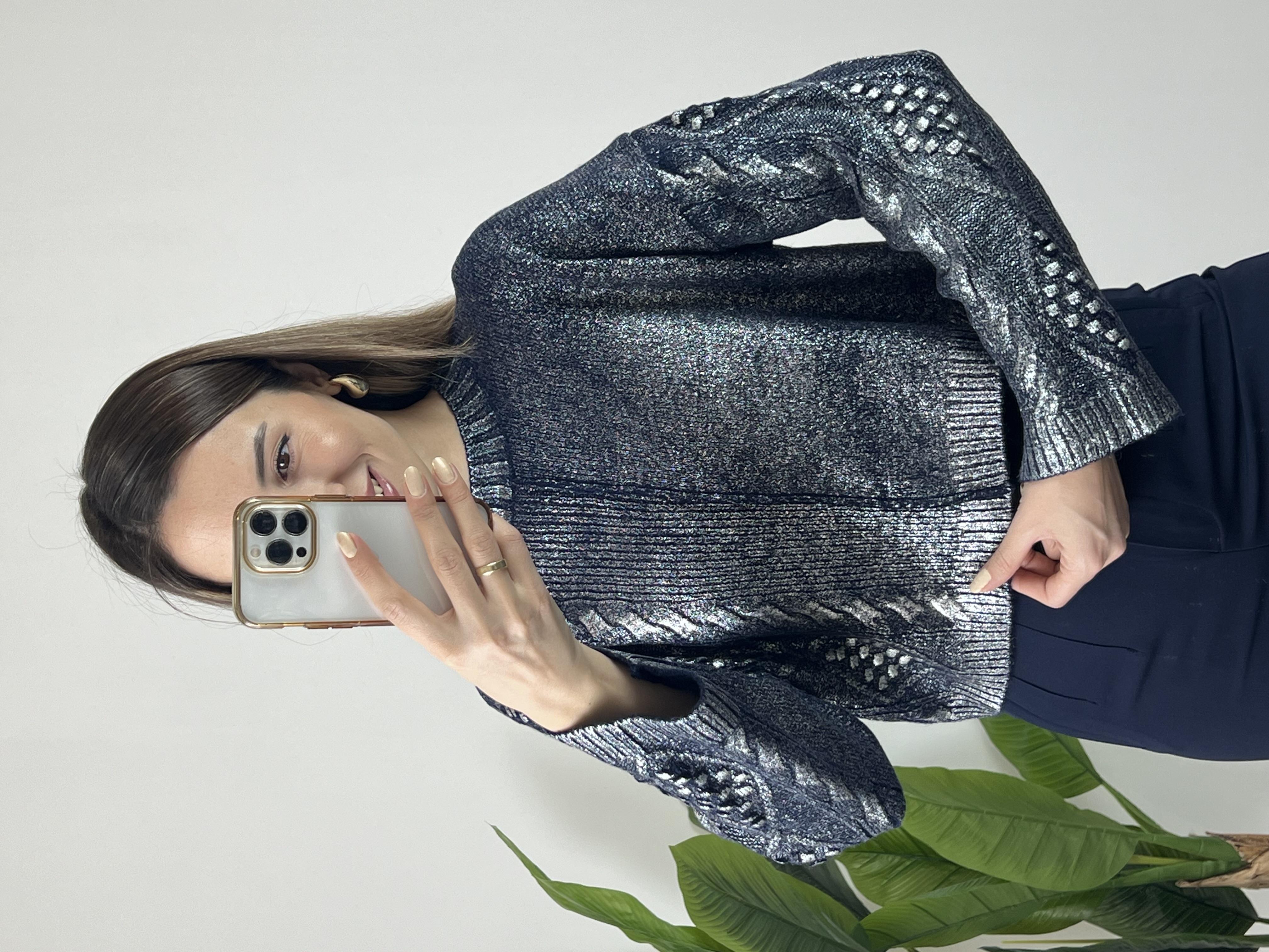 Lacivert Varaklı Parçalı Kazak