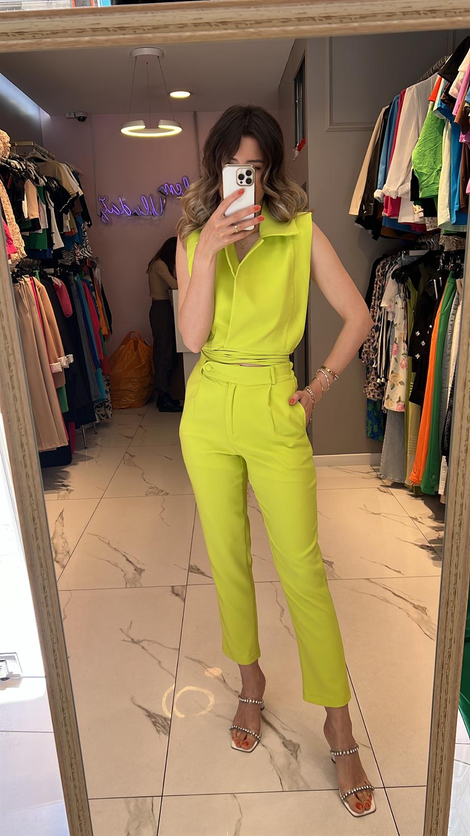 MCX NEON YELEKLİ TAKIM 