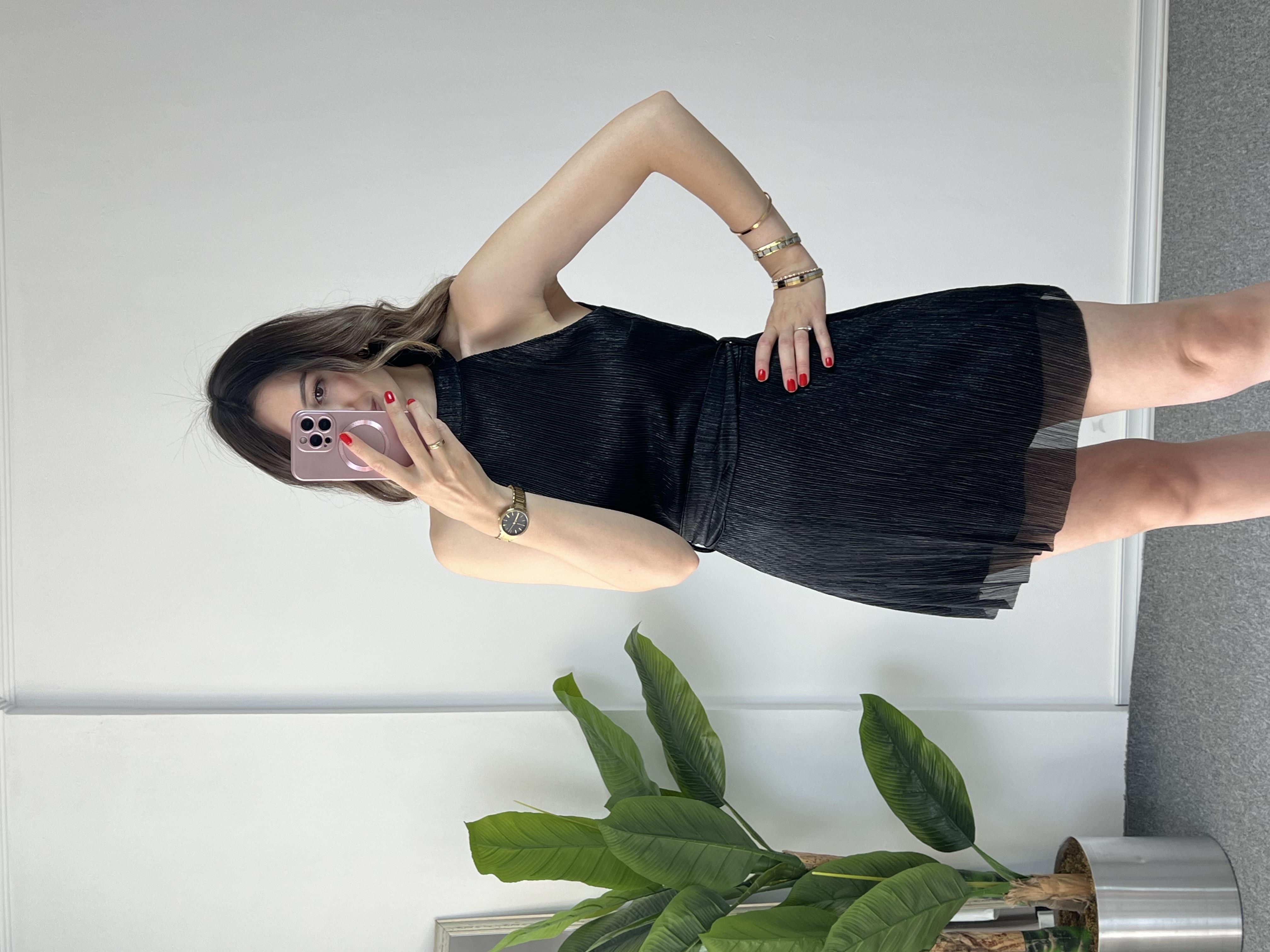 Parlak Siyah Mini Elbise