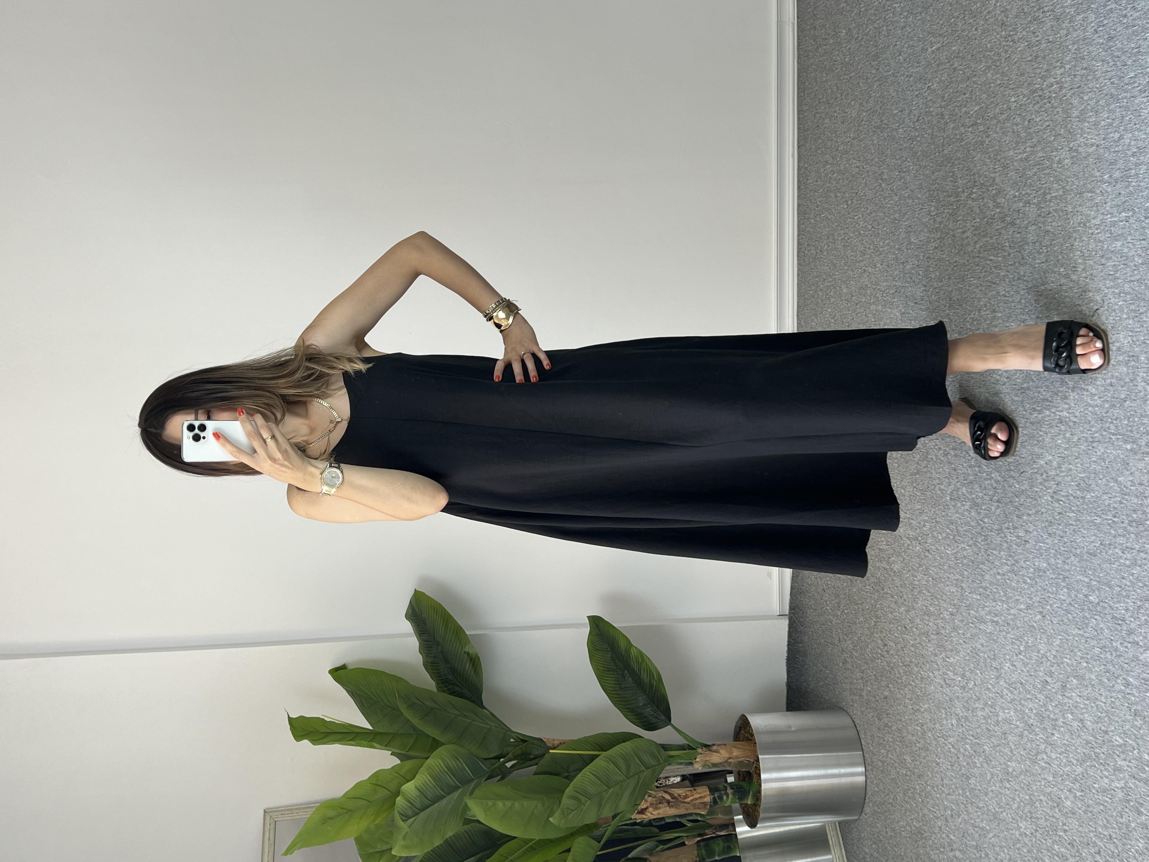 Siyah İp Askılı Elbise