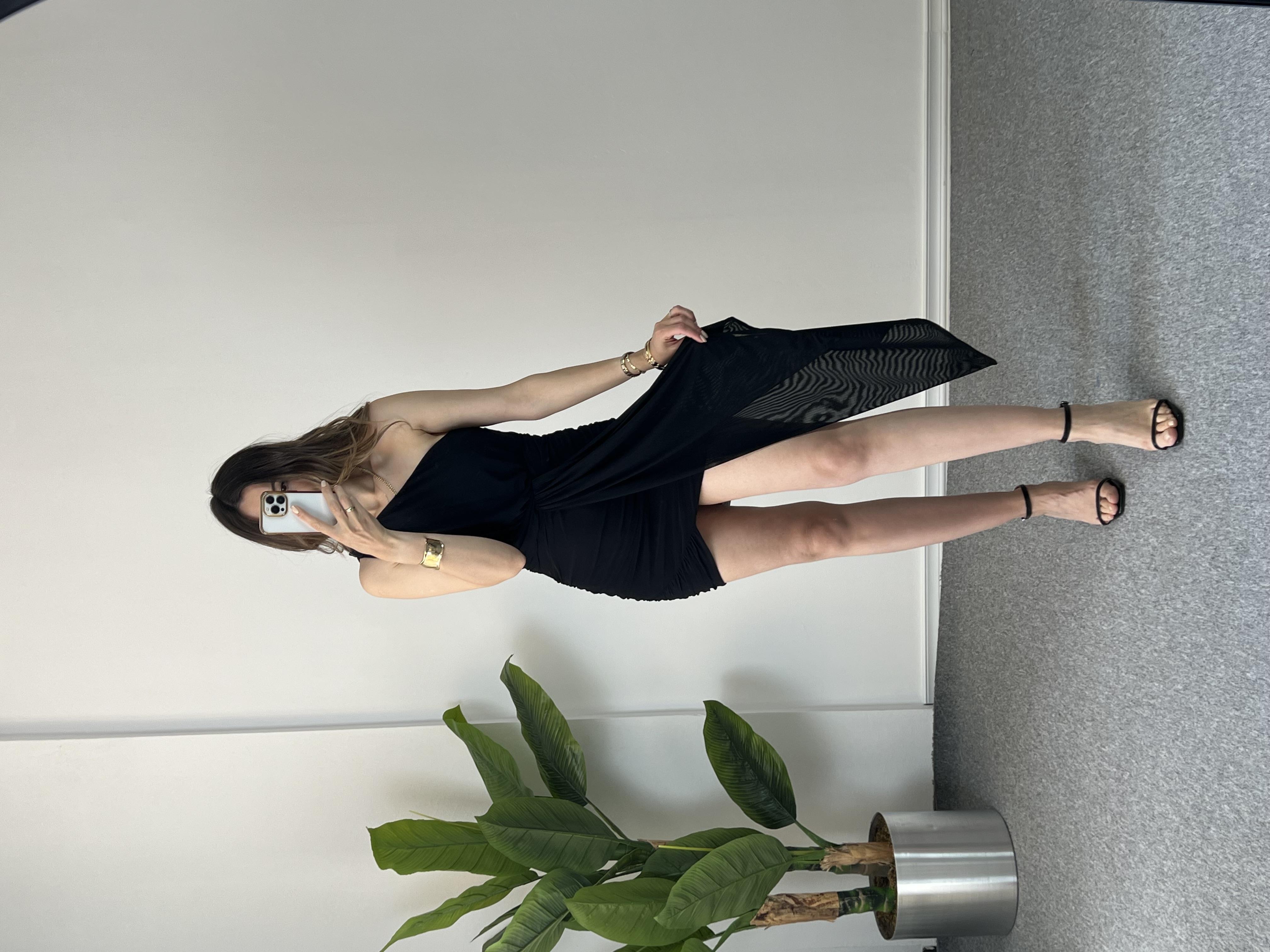 Tek Omuz Siyah Kuyruklu Elbise