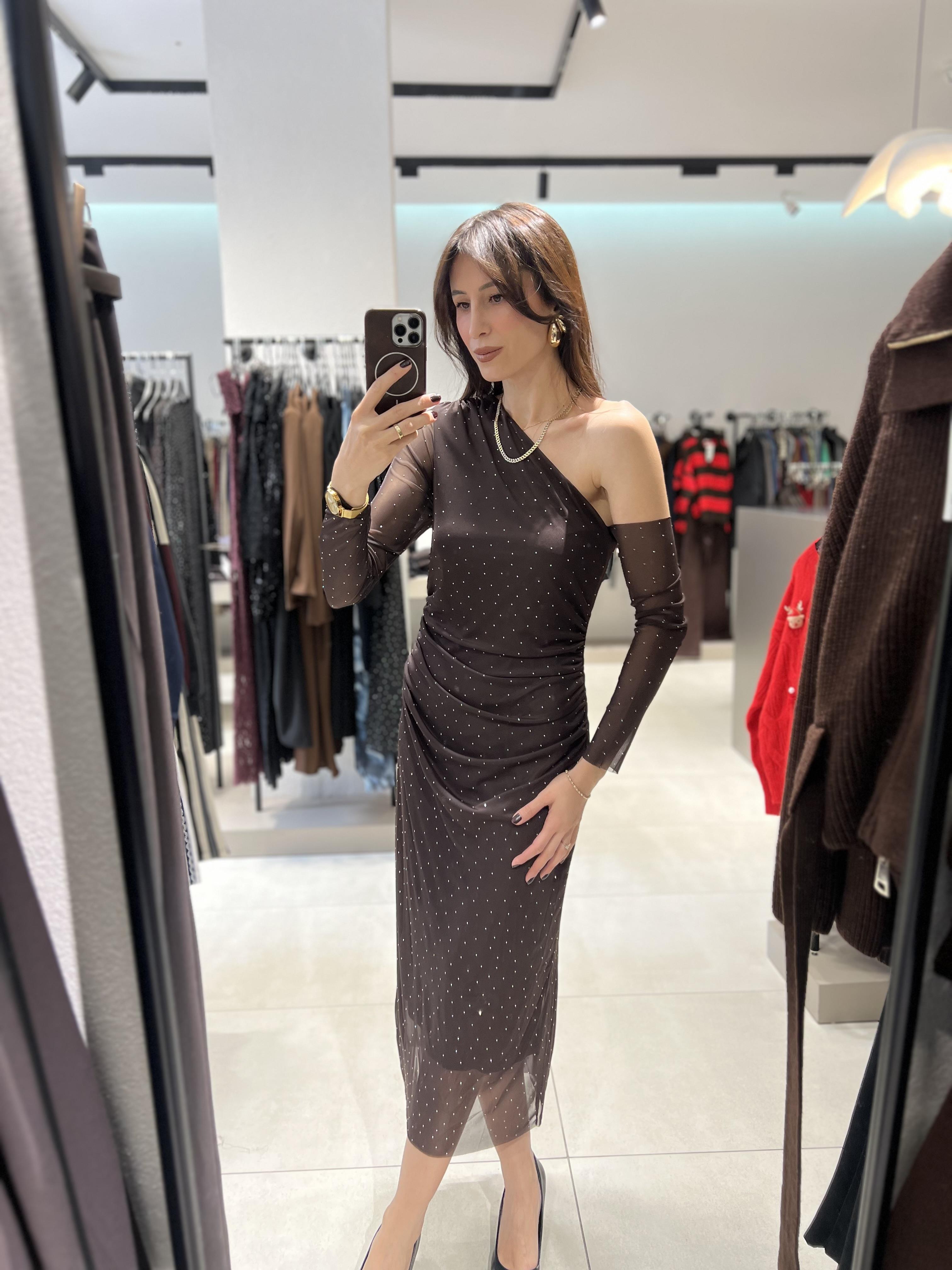 Tek Omuz Taşlı Tül Elbise Kahve