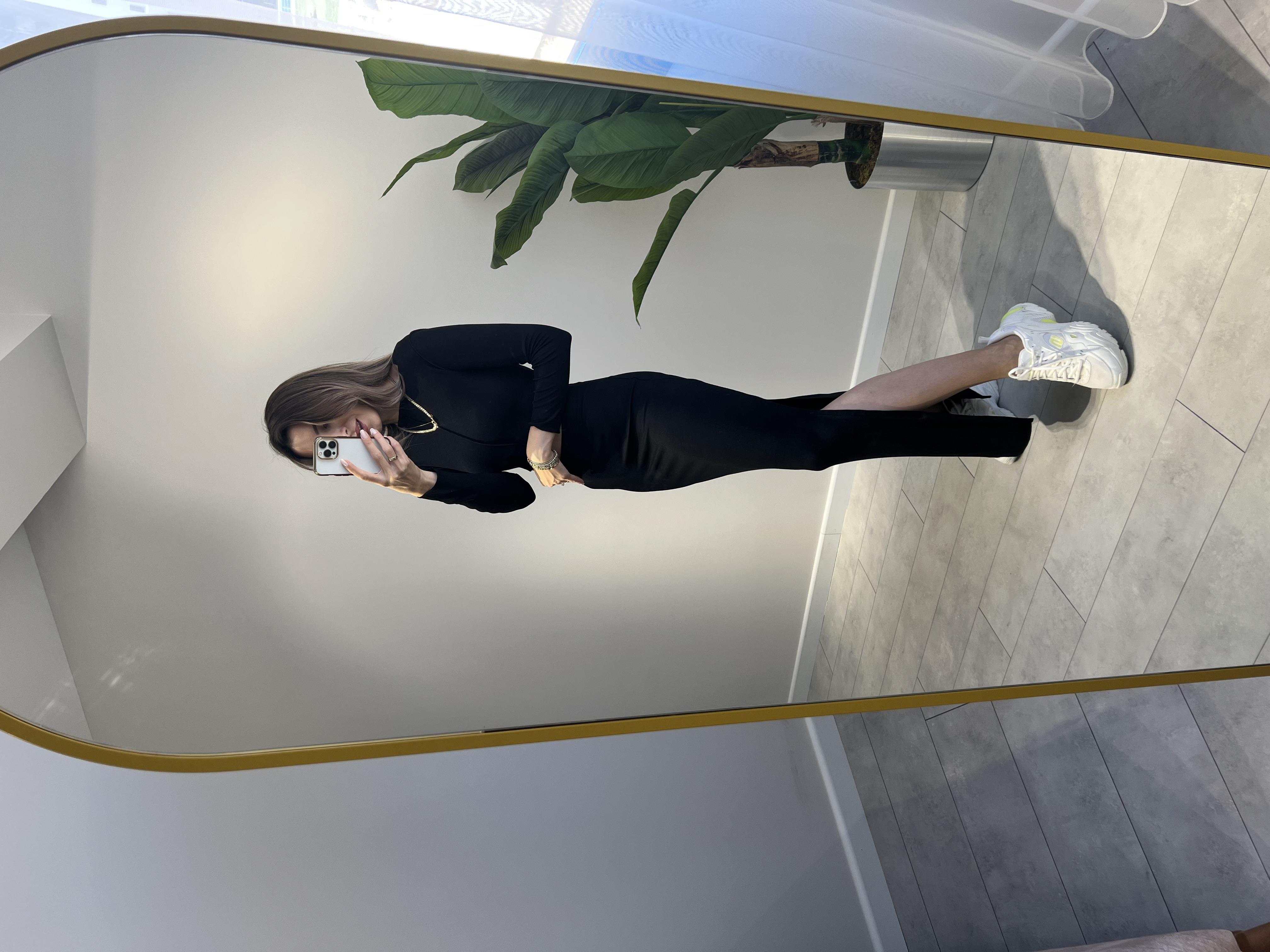 Yumuşak Doku Crop Siyah Takım