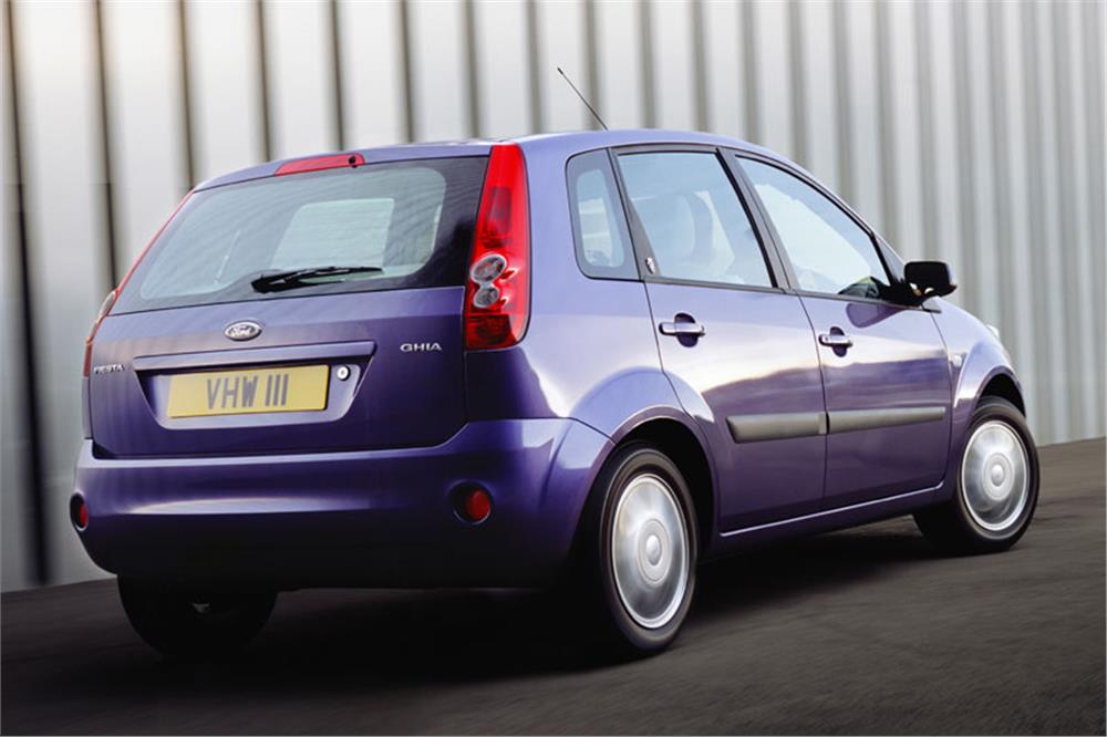 FORD Fiesta   05.2002 -09.2008 (Sabit Topuz)