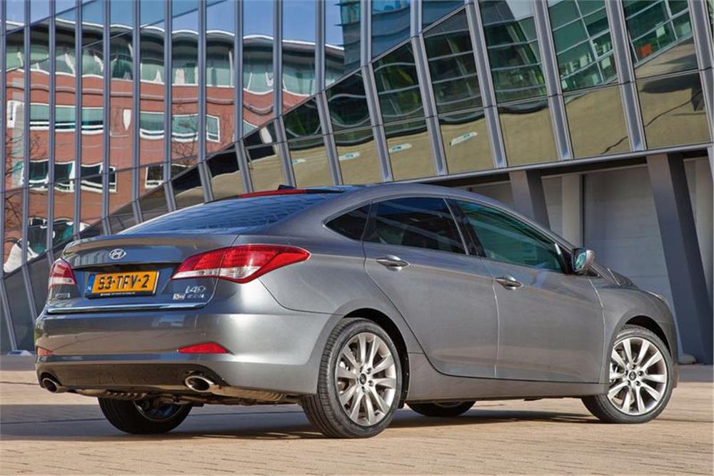 HYUNDAI i 40 Sedan 01.2012 sonrası (Sabit Topuz)