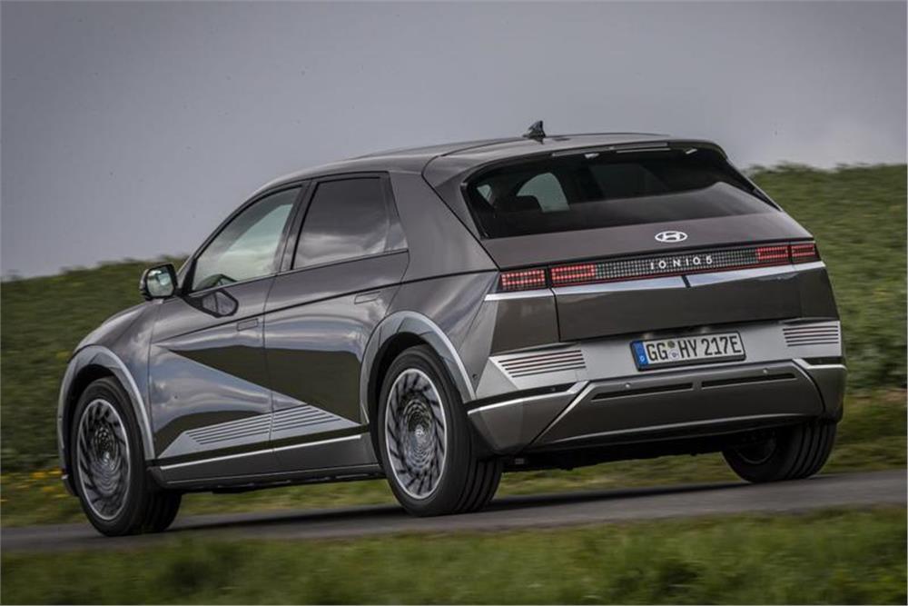 HYUNDAI Ioniq 5 SUV 06.2021 sonrası (Yatay Sökülebilir Topuz)