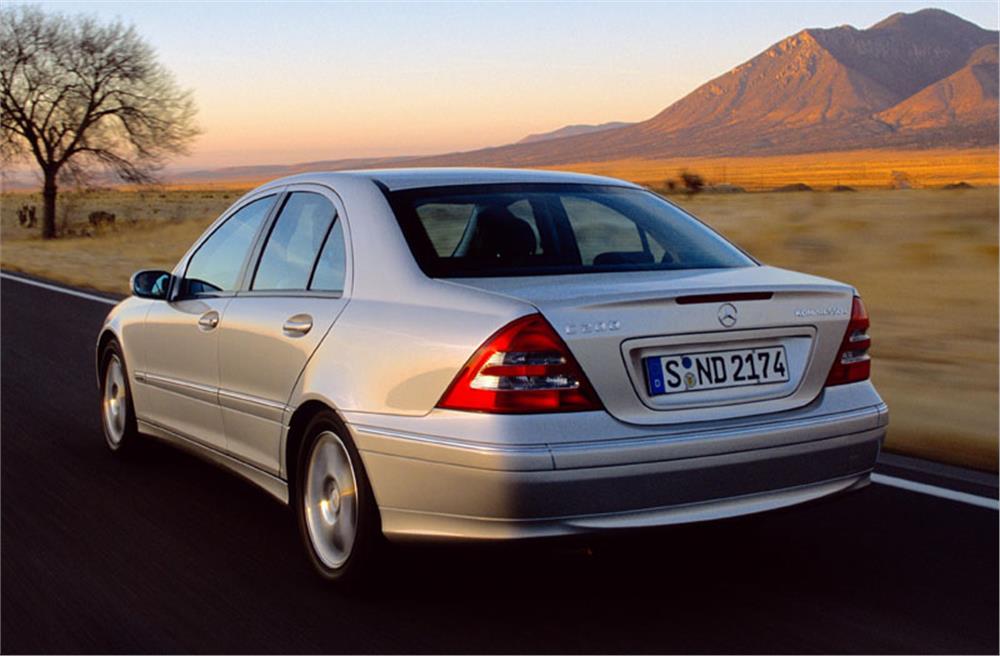 MERCEDES C Serisi Sedan/Station Wagon W203 01.2000 -08.2007 (Sabit Topuz)