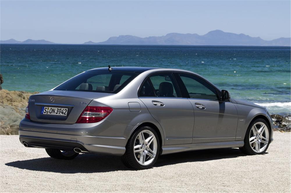 MERCEDES C Serisi Sedan/Station Wagon W204 09.2007 -09.2014 (Sabit Topuz)