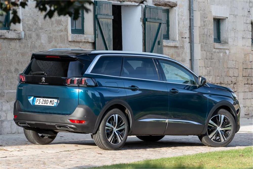 PEUGEOT 5008  01.2020 sonrası (Dikey Sökülebilir Topuz)