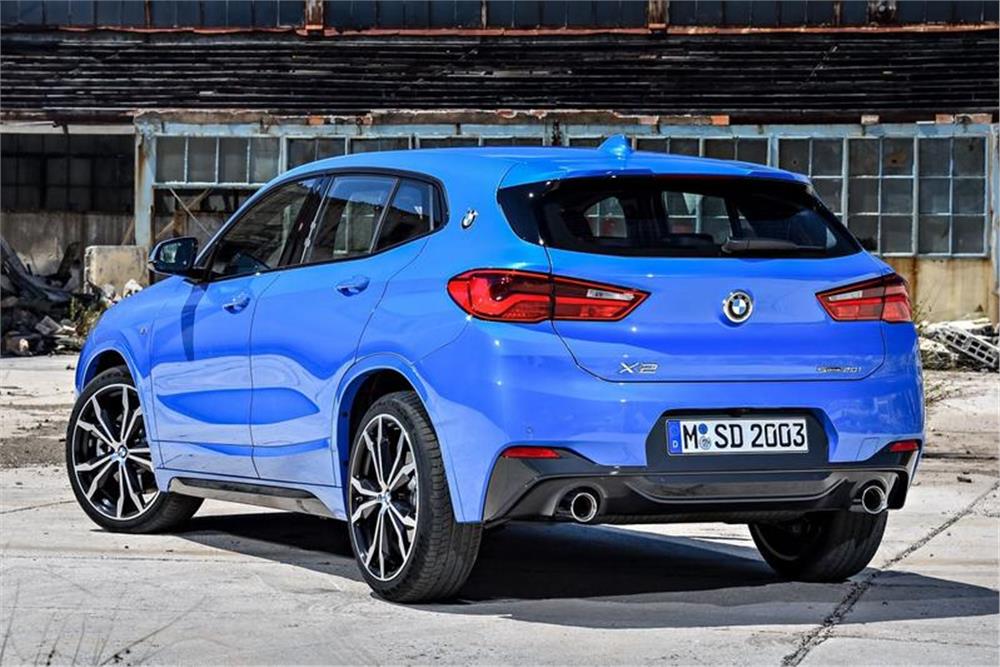 BMW X2/M  11.2017 sonrası (Dikey Sökülebilir Topuz)