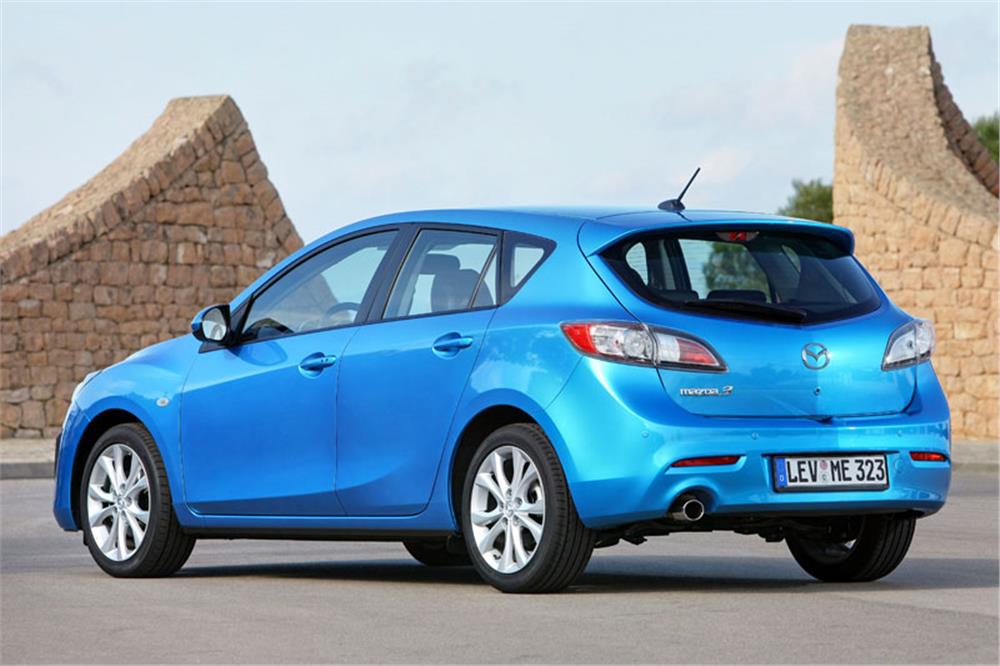 MAZDA 3 Sedan/HB 03.2009 -03.2013 (Yatay Sökülebilir Topuz)