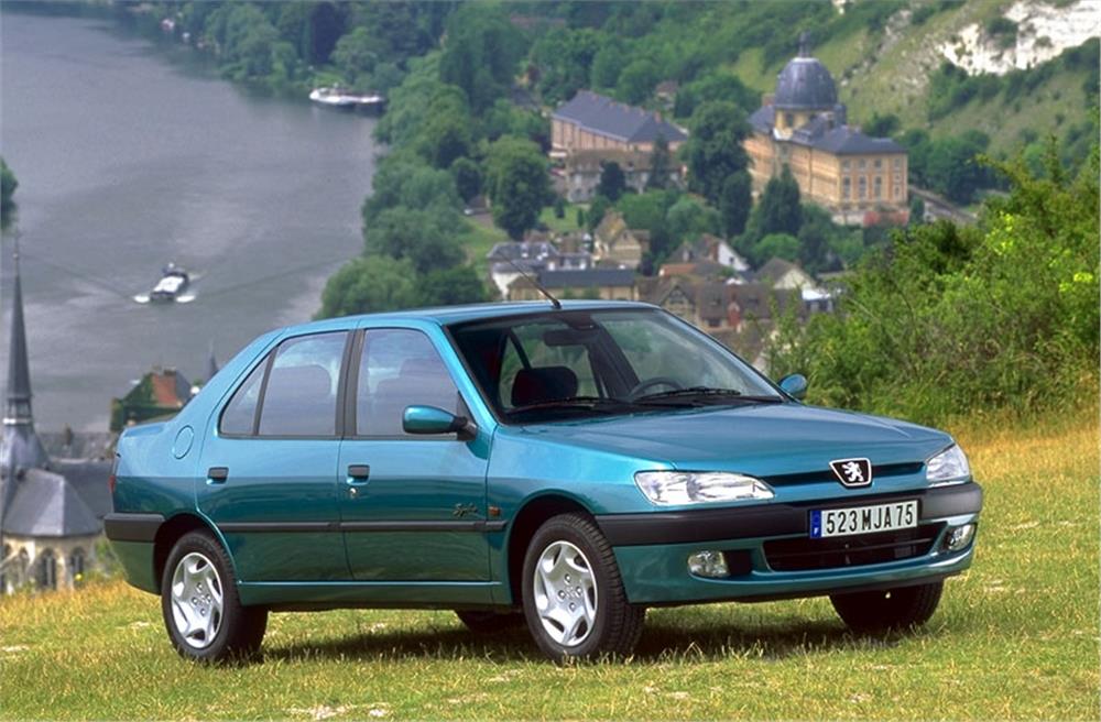 PEUGEOT 306 Sedan 01.1997 sonrası (Sabit Topuz)