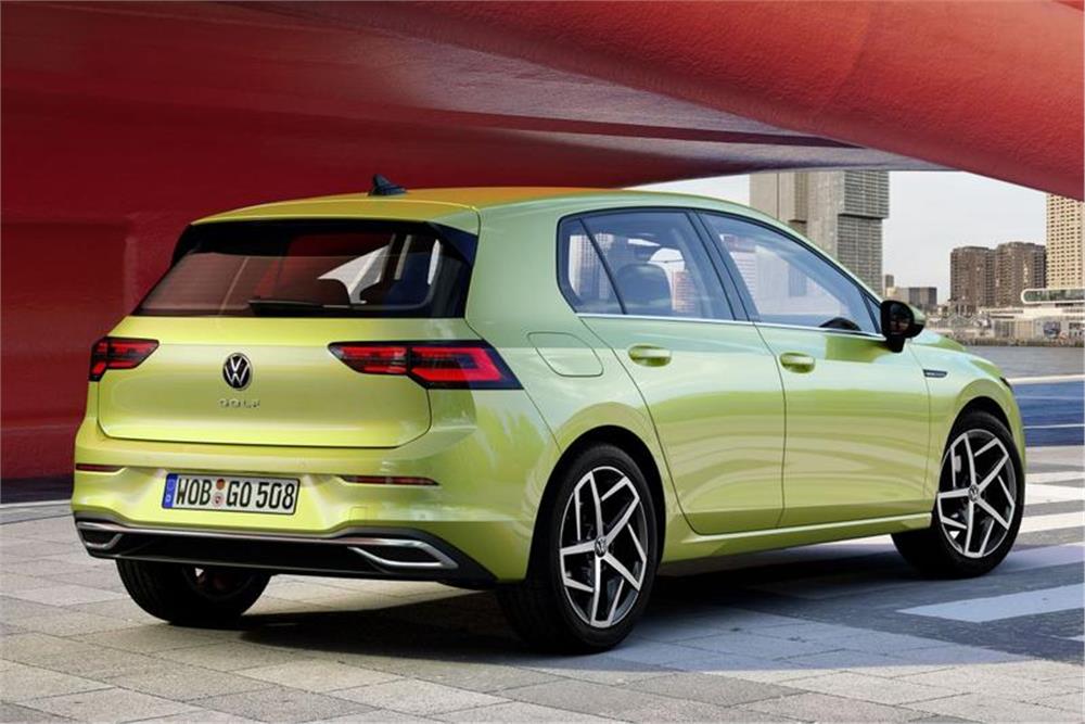 VOLKSWAGEN Golf VIII 09.2019 sonrası (Yatay Sökülebilir Topuz)