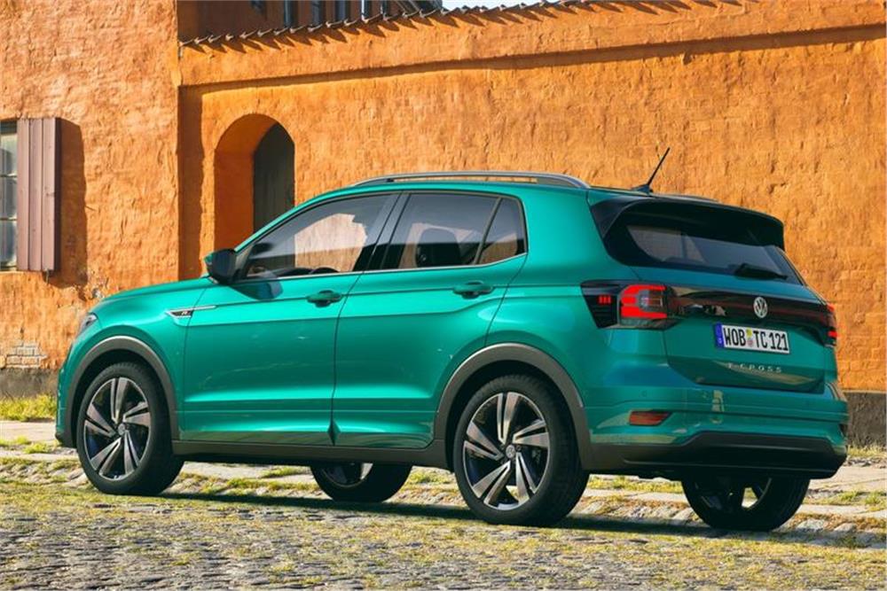 VOLKSWAGEN T-Cross  11.2018 sonrası (Yatay Sökülebilir Topuz)