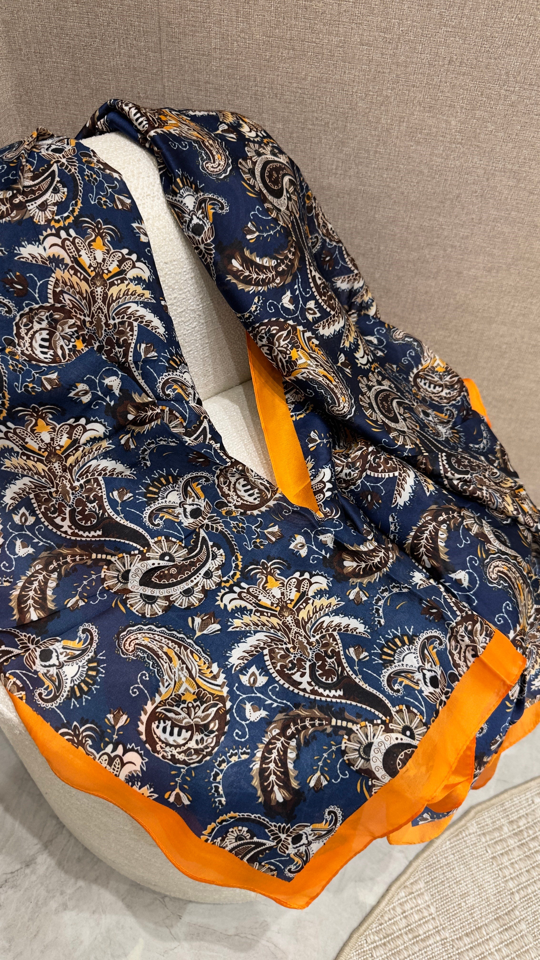 Turuncu Şerit Vual İpek Şal