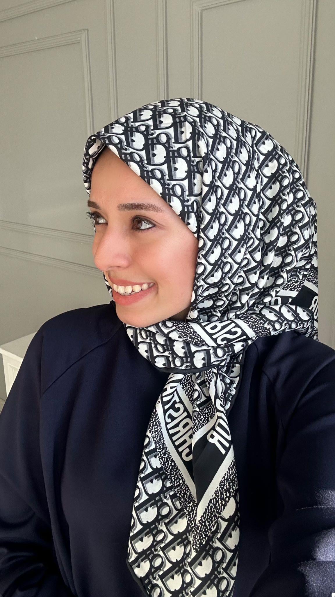 Marka Twill Lacivert Eşarp