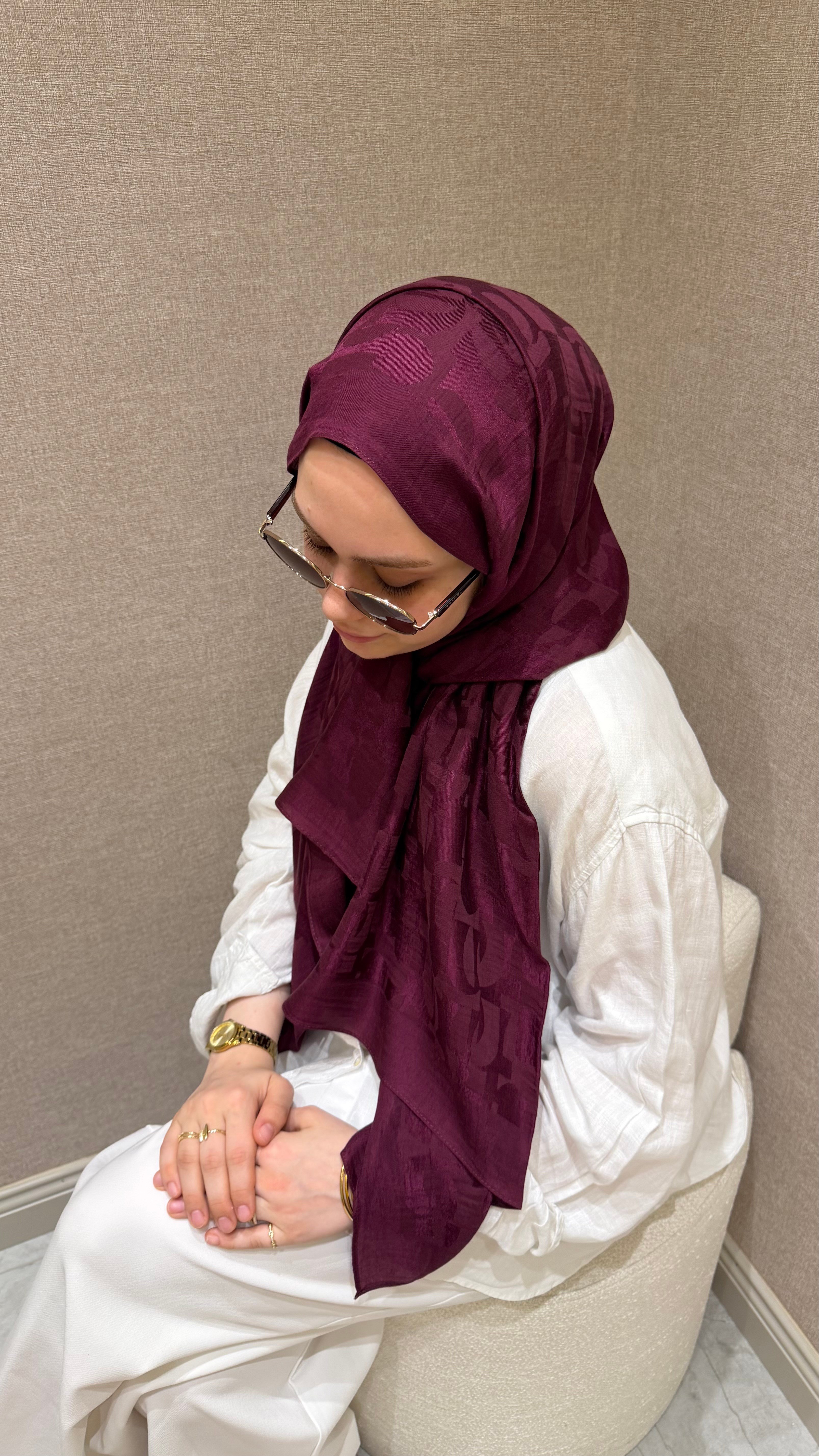 Desenli Naia Pamuk Şal Vişne Çürüğü