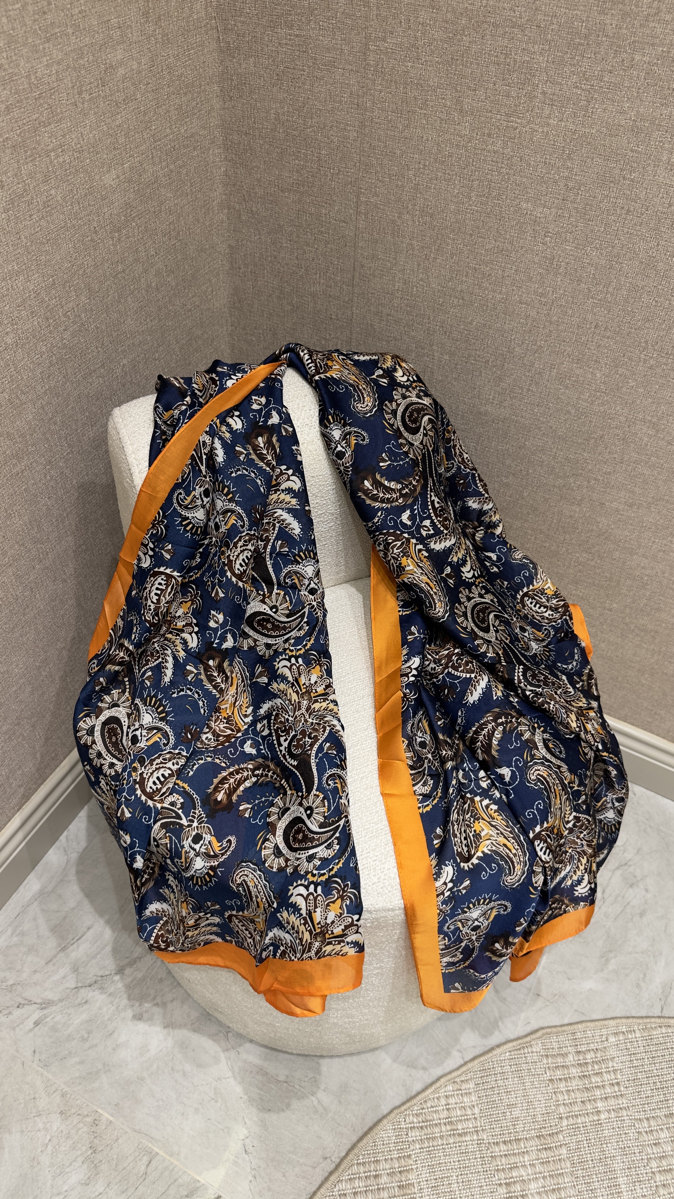 Turuncu Şerit Vual İpek Şal