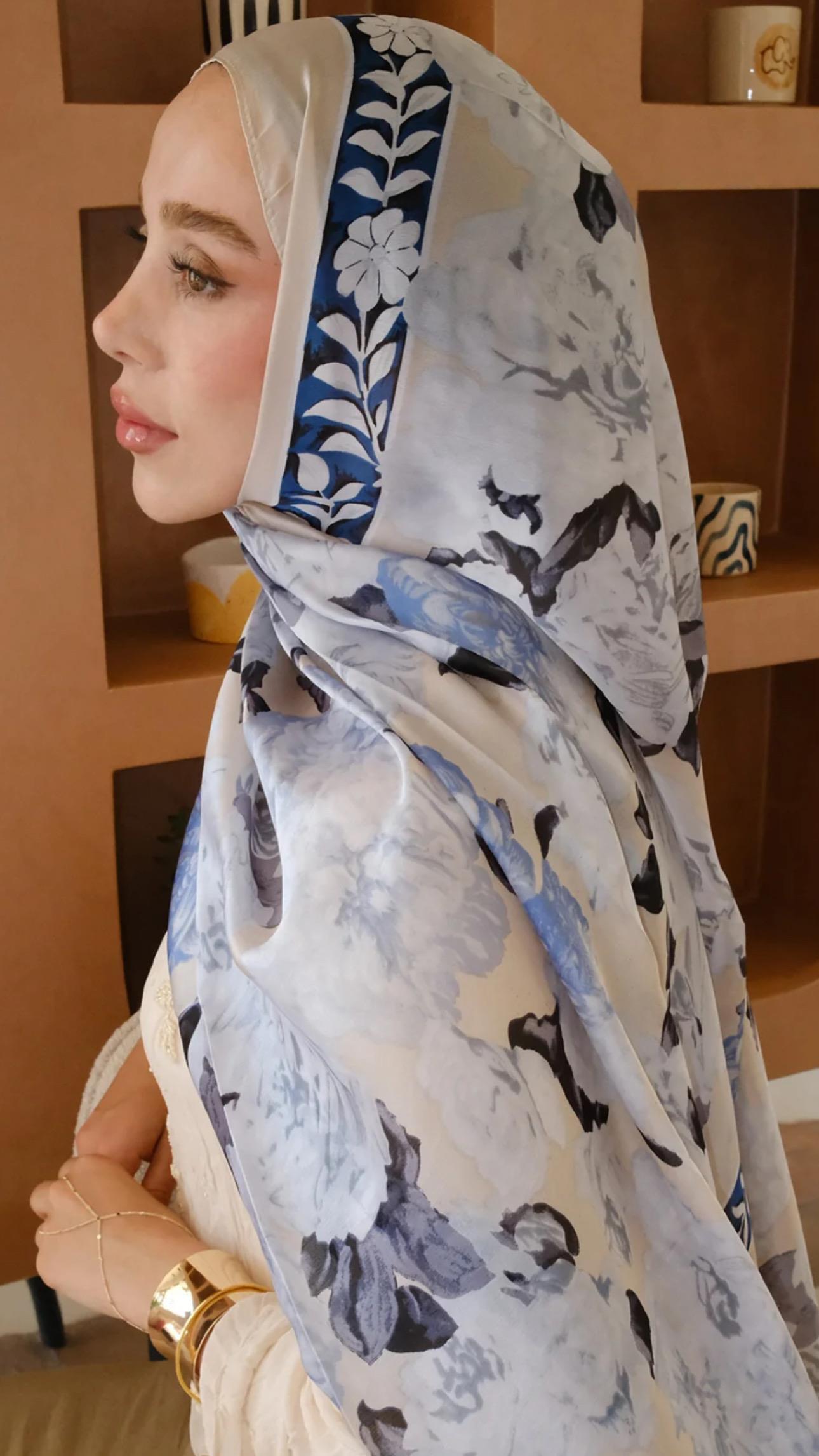 Soft Gül Desen İpek Vual Mavi Şal