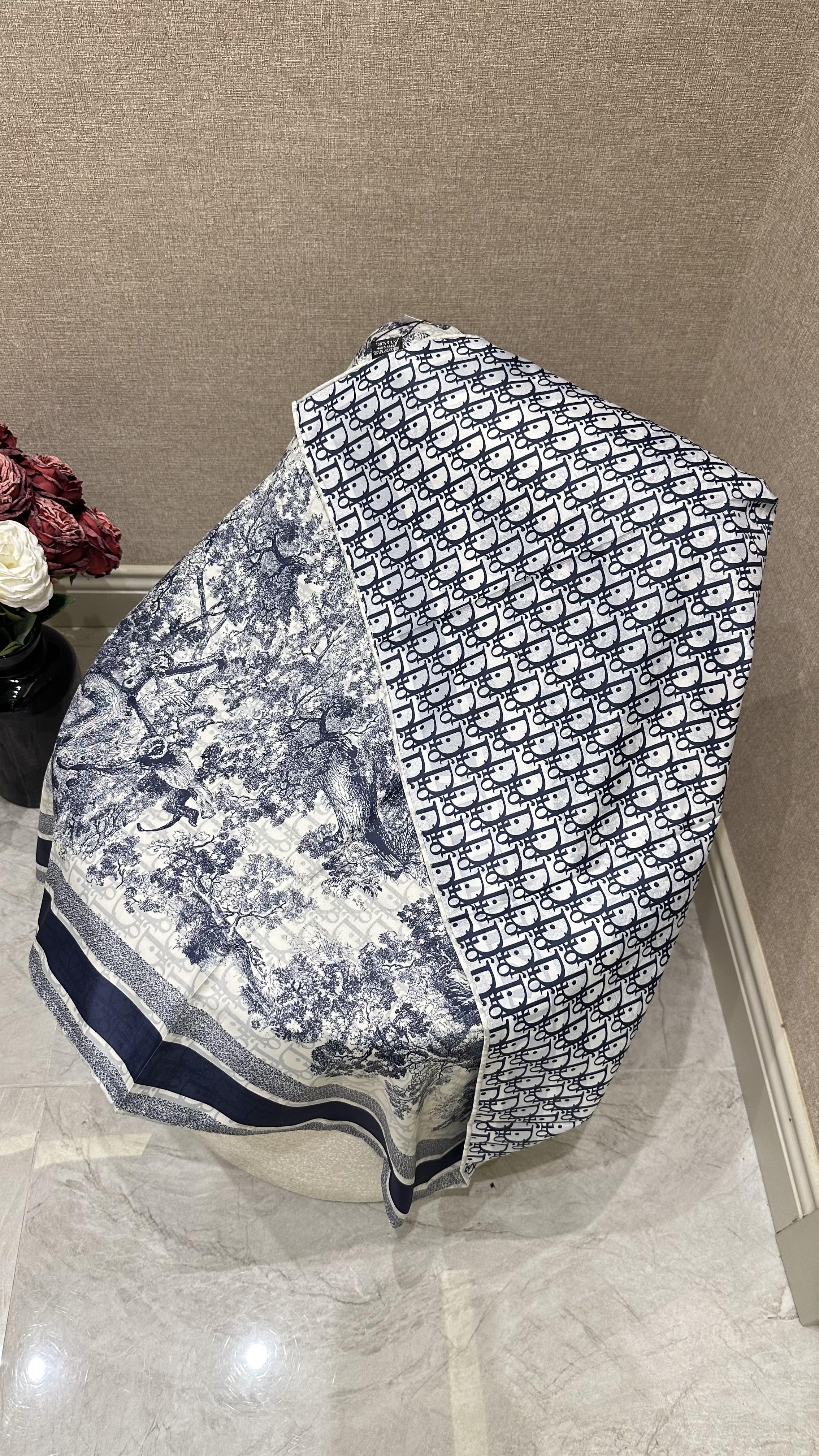 A Kalite D Marka Çift Taraflı Twill Eşarp Lacivert