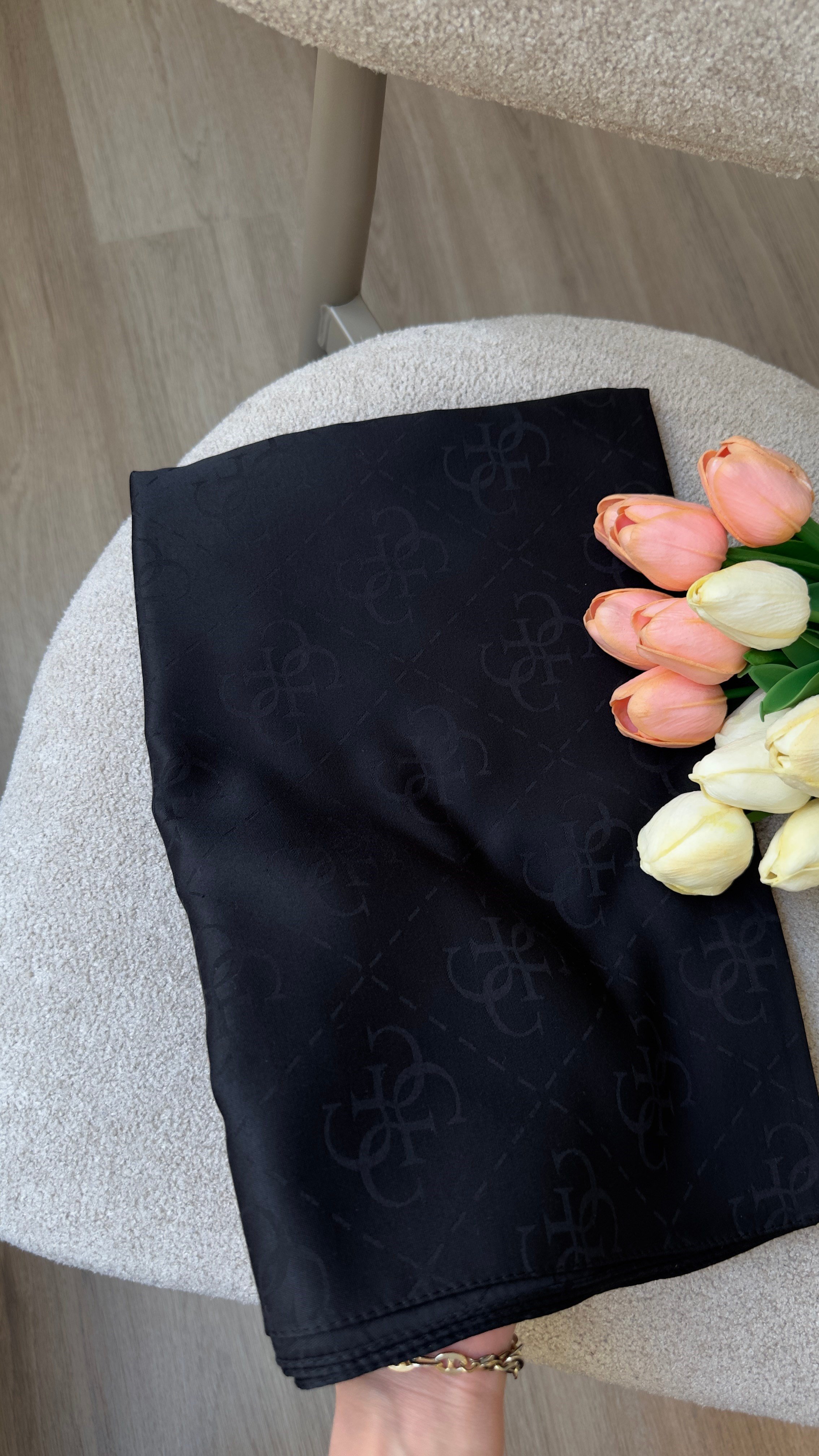 Modal Jakar Şal Siyah