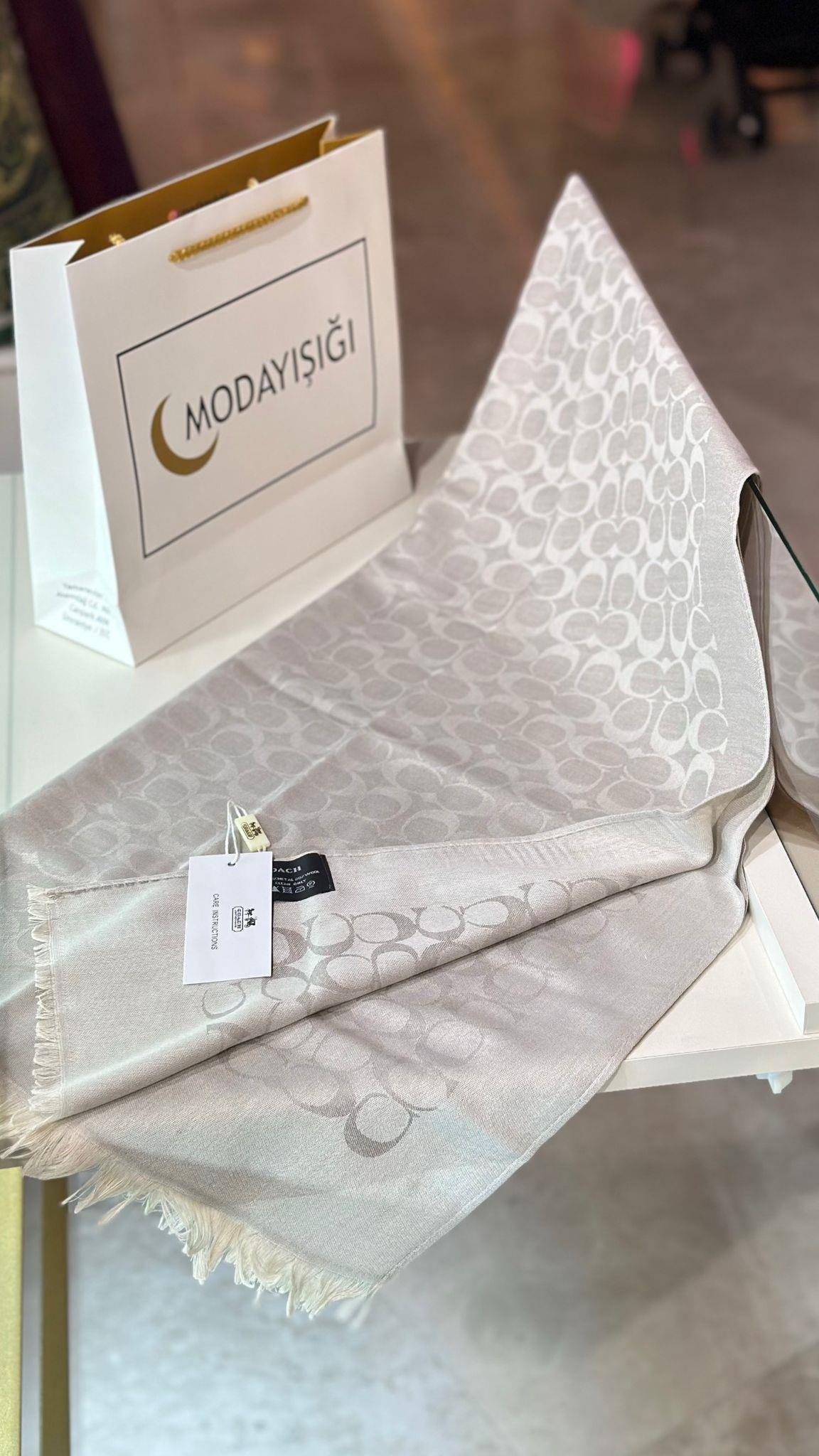 C Desen Açık Bej Yün Pamuk Şal