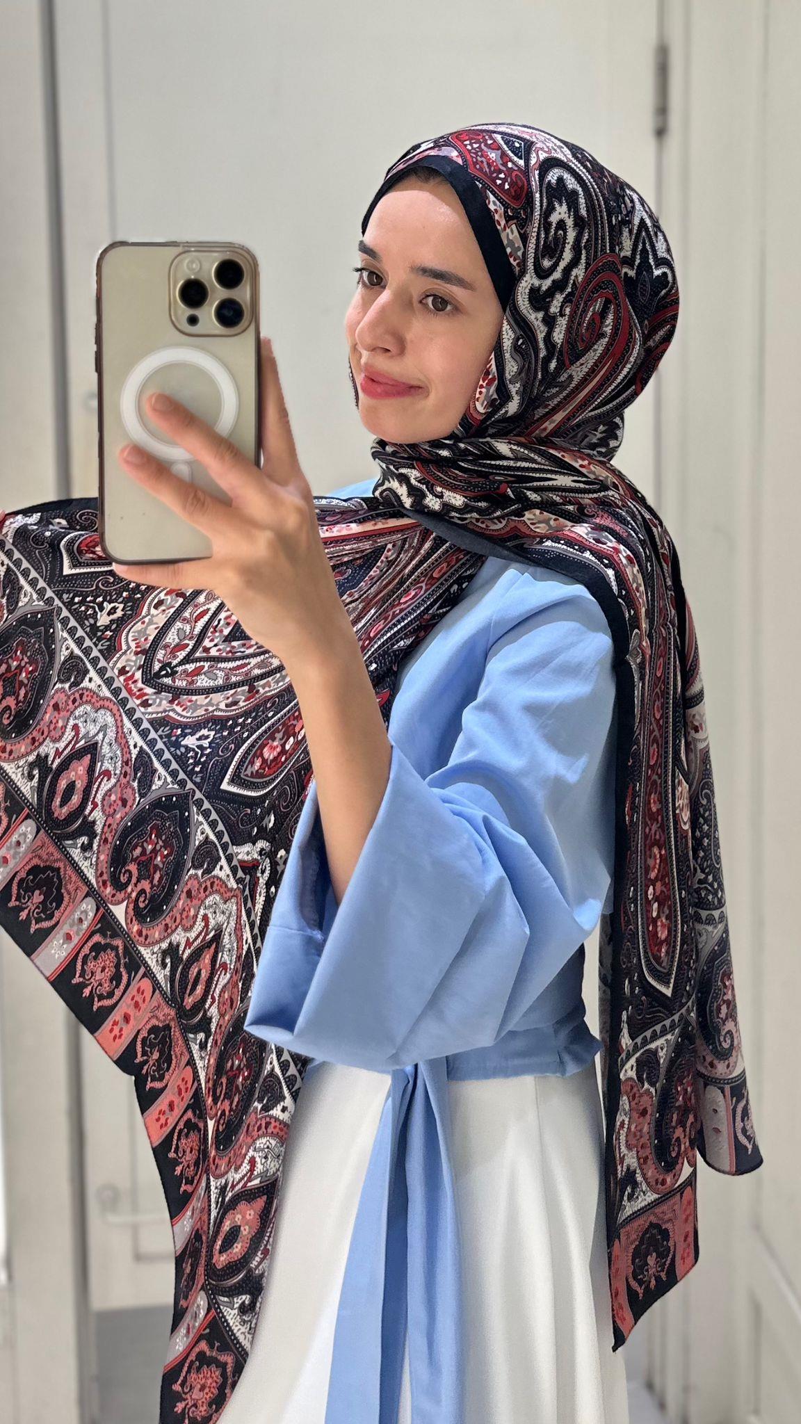 Desenli Krep Bordo Şal