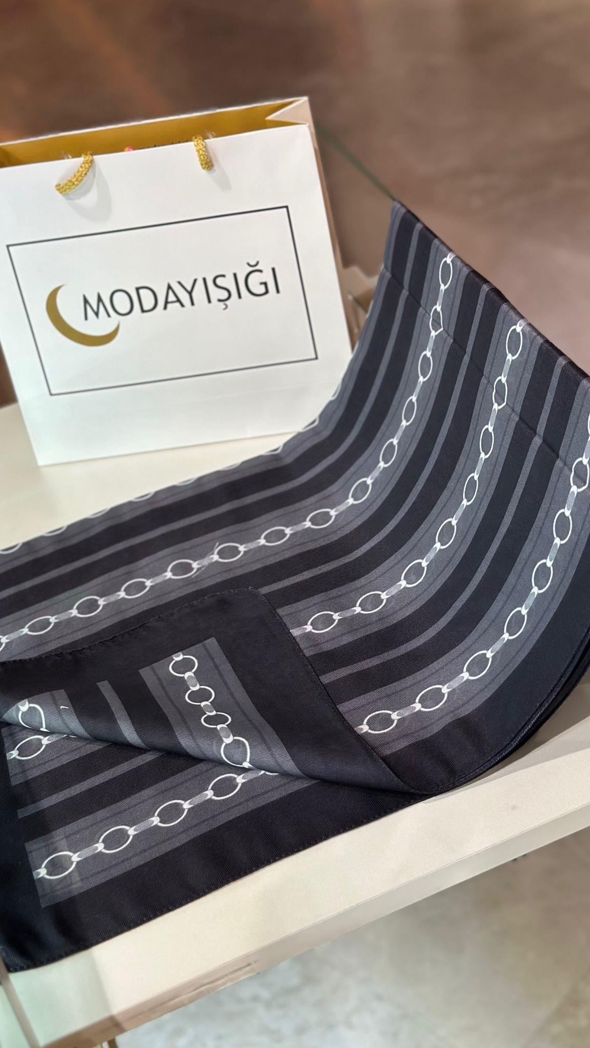 Zincir Desen Siyah Pamuklu Şal