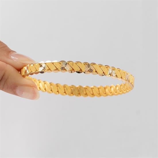 50 Gram Desenli Üçlü Burma Bilezik