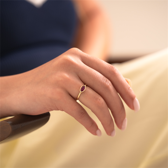 Cetaş Eterna Kırmızı Taşlı Tasarım 14 Ayar Altın Yüzük