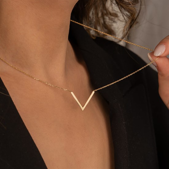 V Model 14 Ayar Altın Kolye