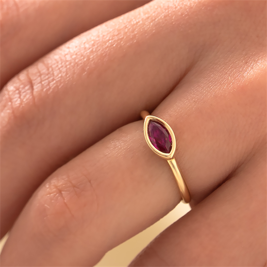 Cetaş Eterna Kırmızı Taşlı Tasarım 14 Ayar Altın Yüzük