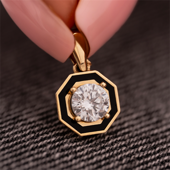 Siyah Mineli Taşlı 14 Ayar Altın Kolye Ucu