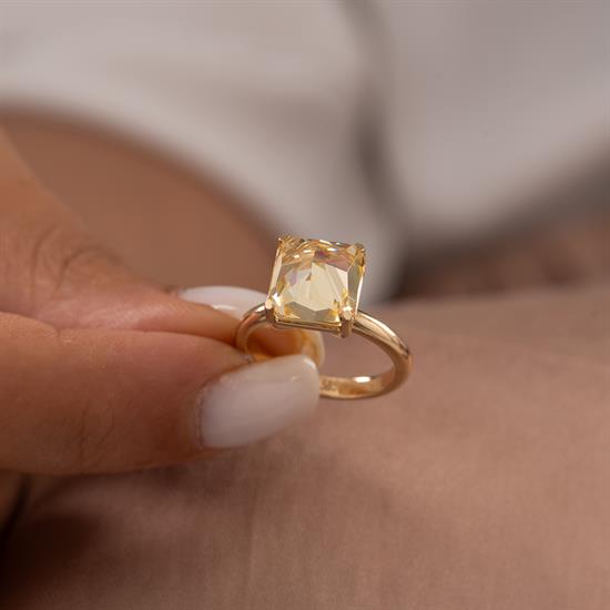 Açık Sarı Oval Taşlı 14 Ayar Altın Yüzük