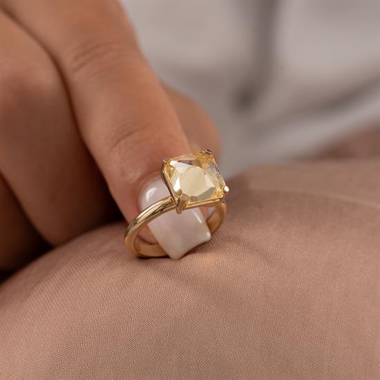 Açık Sarı Oval Taşlı 14 Ayar Altın Yüzük