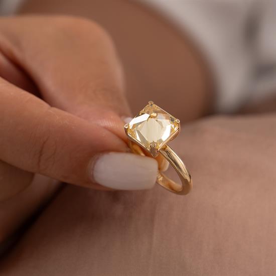 Açık Sarı Oval Taşlı 14 Ayar Altın Yüzük