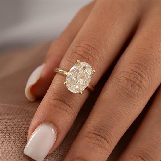 Beyaz Oval Taşlı 14 Ayar Altın Yüzük 