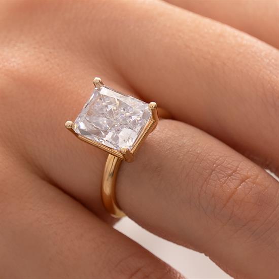 Beyaz Taşlı Kare Tasarım 14 Ayar Yüzük