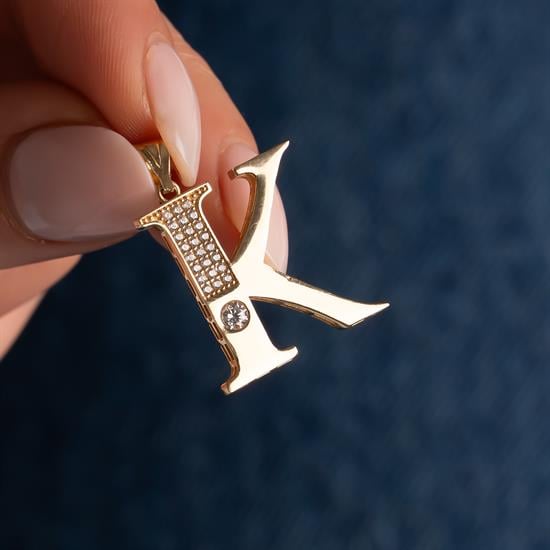 Büyük K Harfi Taşlı Kolye Ucu 14 Ayar Altın